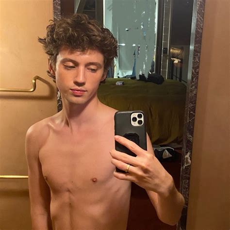 troye sivan naked|Troye “Twink” Sivan Nude Penis Pics Leak!